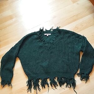 Love Tree distressed sweater color forest green medium